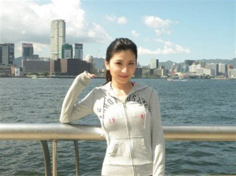 “厕所野战门”女星林芊妤性感翘臀 巨乳尺度超大