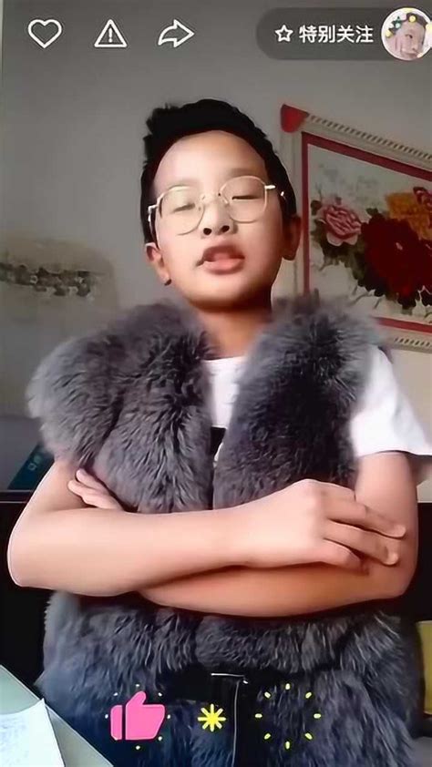 钟美美模仿志愿者视频在线看 钟美美是谁个人资料为什么火了