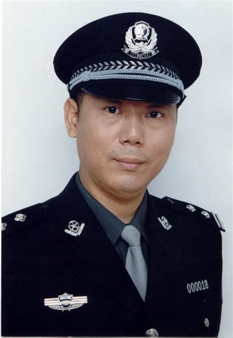 李成儒演的古玩电视剧 李成儒演的古玩电视剧是哪部