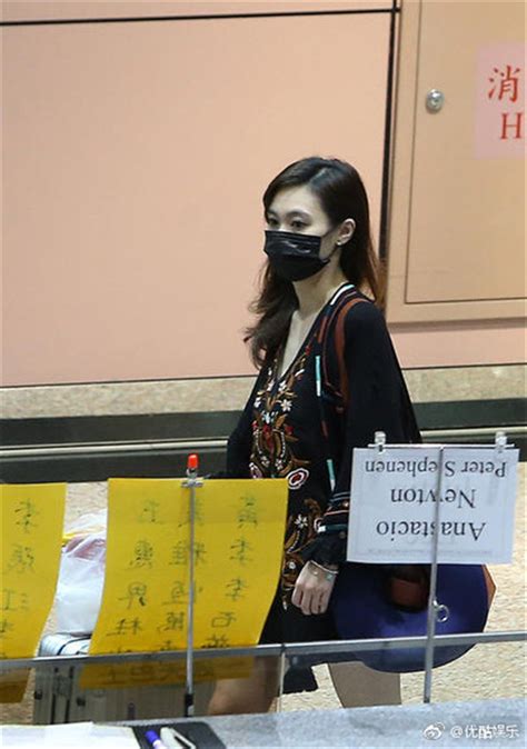 贺军翔爱妻首曝光 与初恋女友结婚时隔许久终于曝光老婆真面目