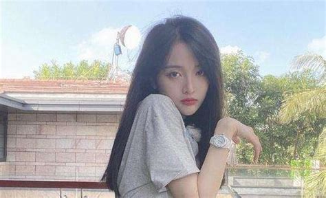 吴宣仪男朋友是谁 吴宣仪有男朋友了吗